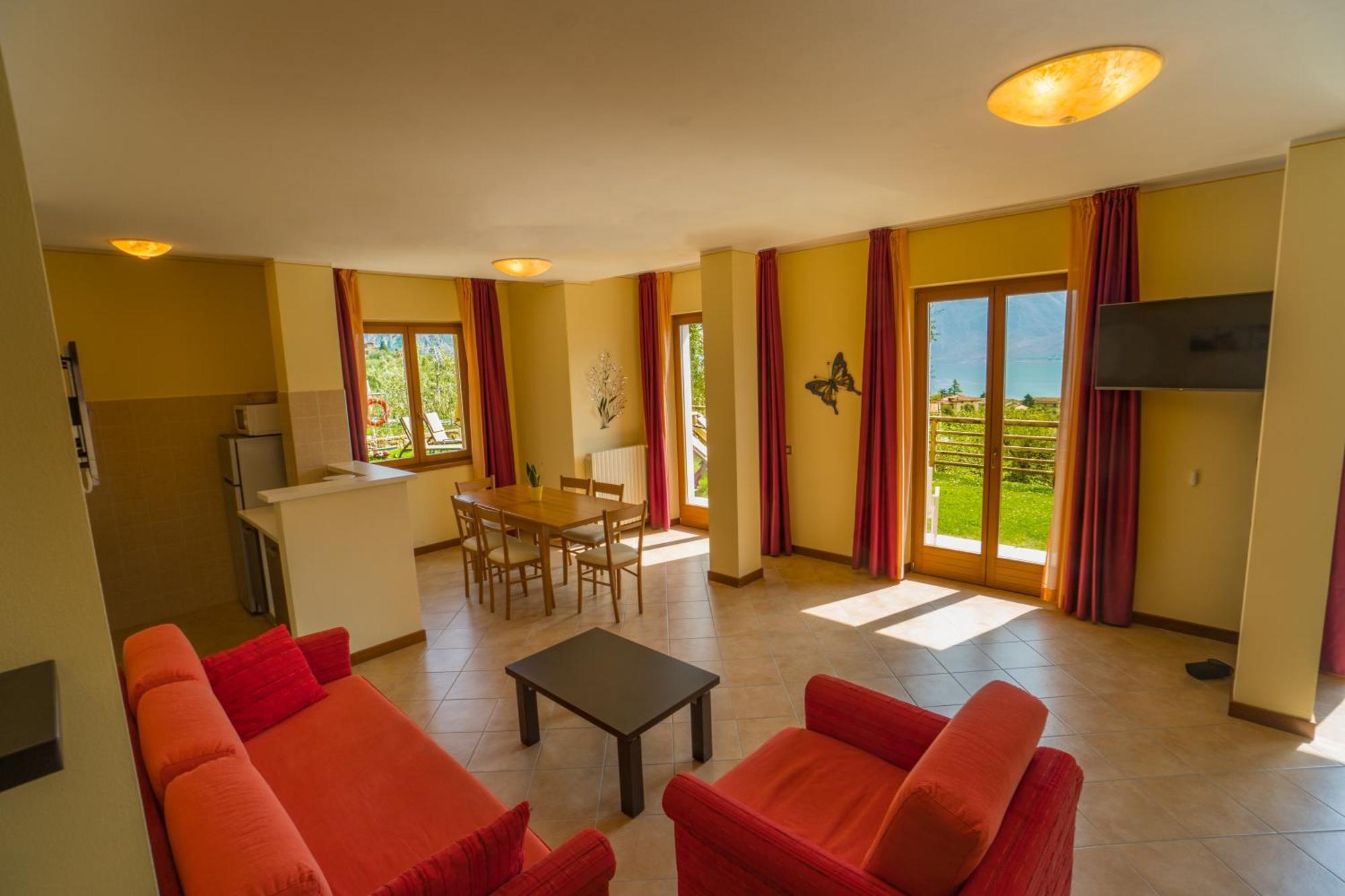Apartments "Villa Imelda" Limone sul Garda Buitenkant foto