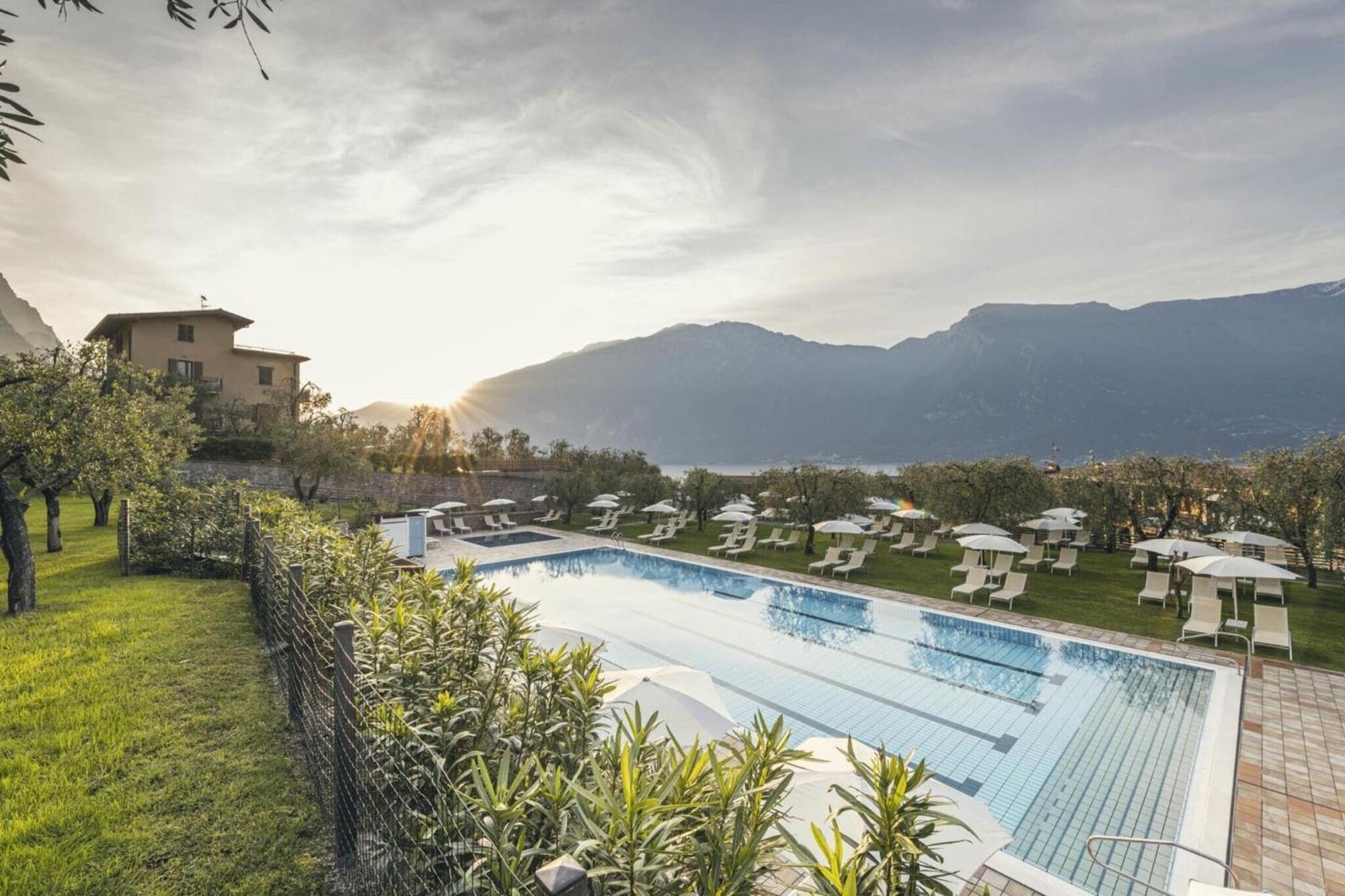 Apartments "Villa Imelda" Limone sul Garda Buitenkant foto