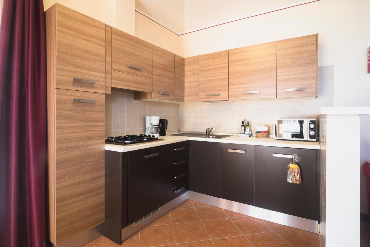 Apartments "Villa Imelda" Limone sul Garda Buitenkant foto